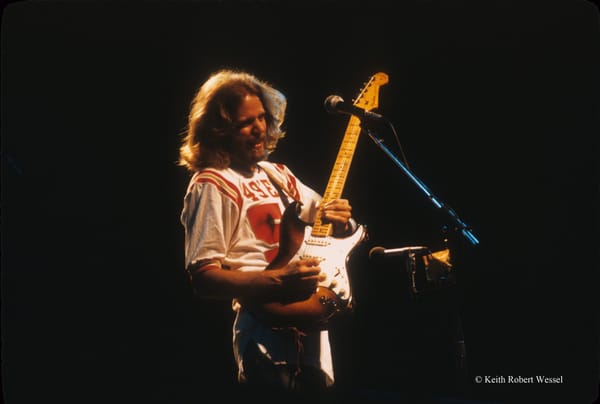 Stop Sounding Like A Beginner: The Smart Upgrade Path For Your First Electric Guitar
